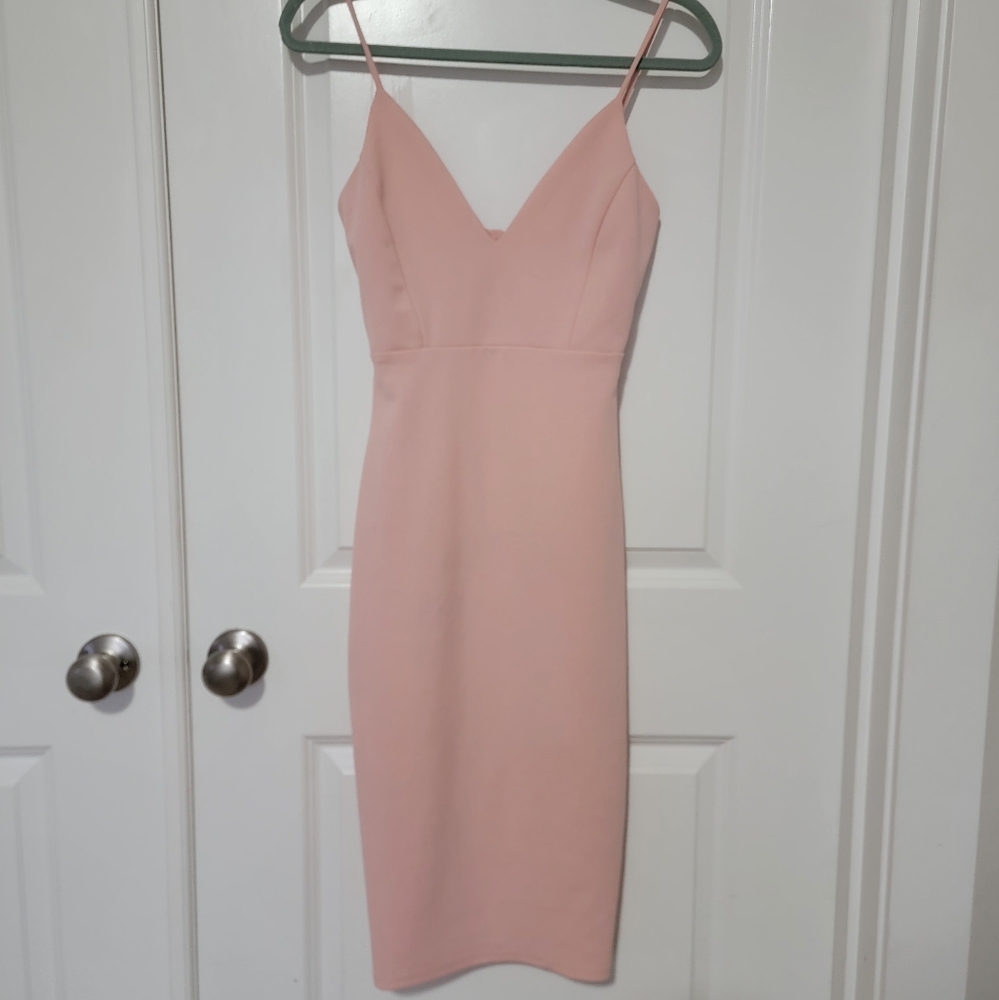 Elegant Pink Spaghetti Strap Dress